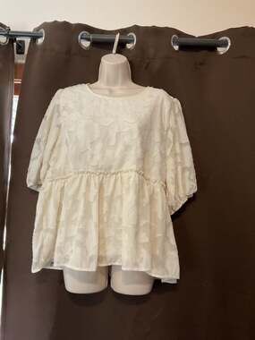 Mi Ami Ivory Textured Floral Peplum Top, Puff Sleeve Blouse, Size XL